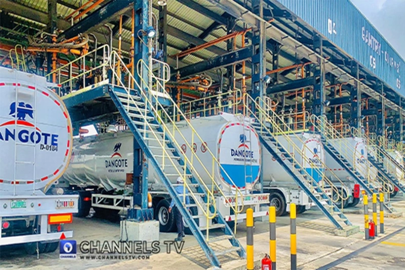 Dangote Refinery Petrol Price Falls to N1,165 as Diesel Drops by N80