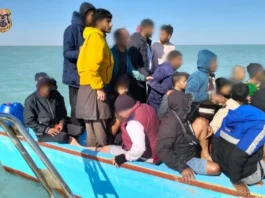 Tunisian migrant boat disaster: eight bodies recovered, search continues for six missing