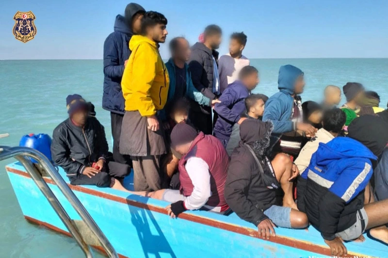 Tunisian migrant boat disaster: eight bodies recovered, search continues for six missing